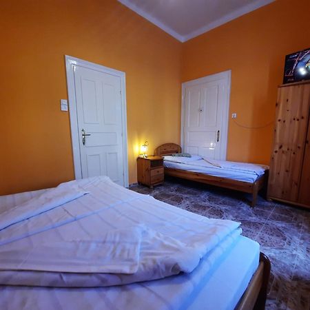 Gloria Apartman Gyula Luaran gambar