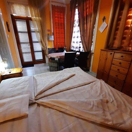 Gloria Apartman Gyula Luaran gambar