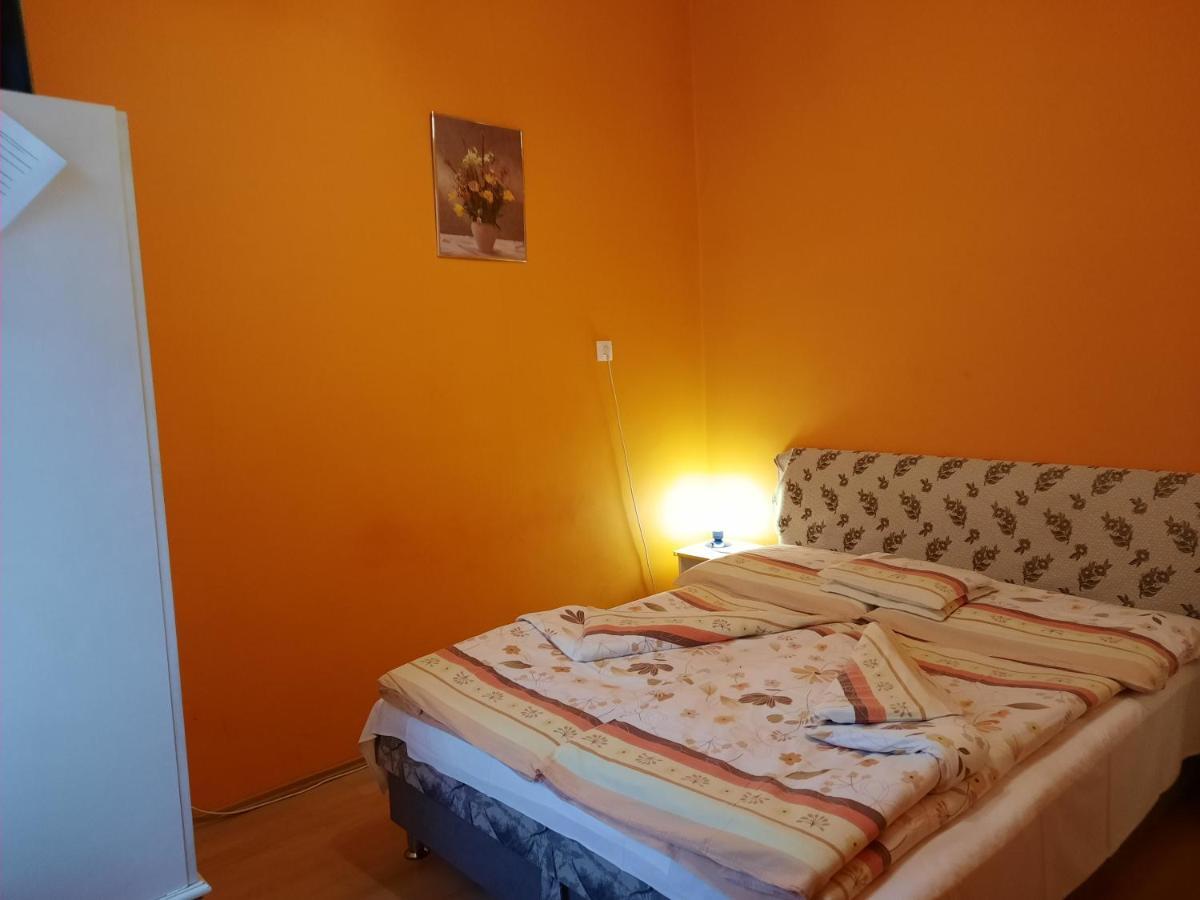 Gloria Apartman Gyula Luaran gambar